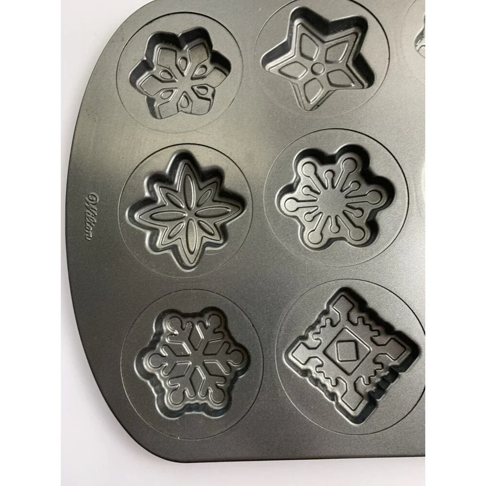 Wilton Cookie Mold Pan Snowflakes Christmas Holiday 12 Cavity